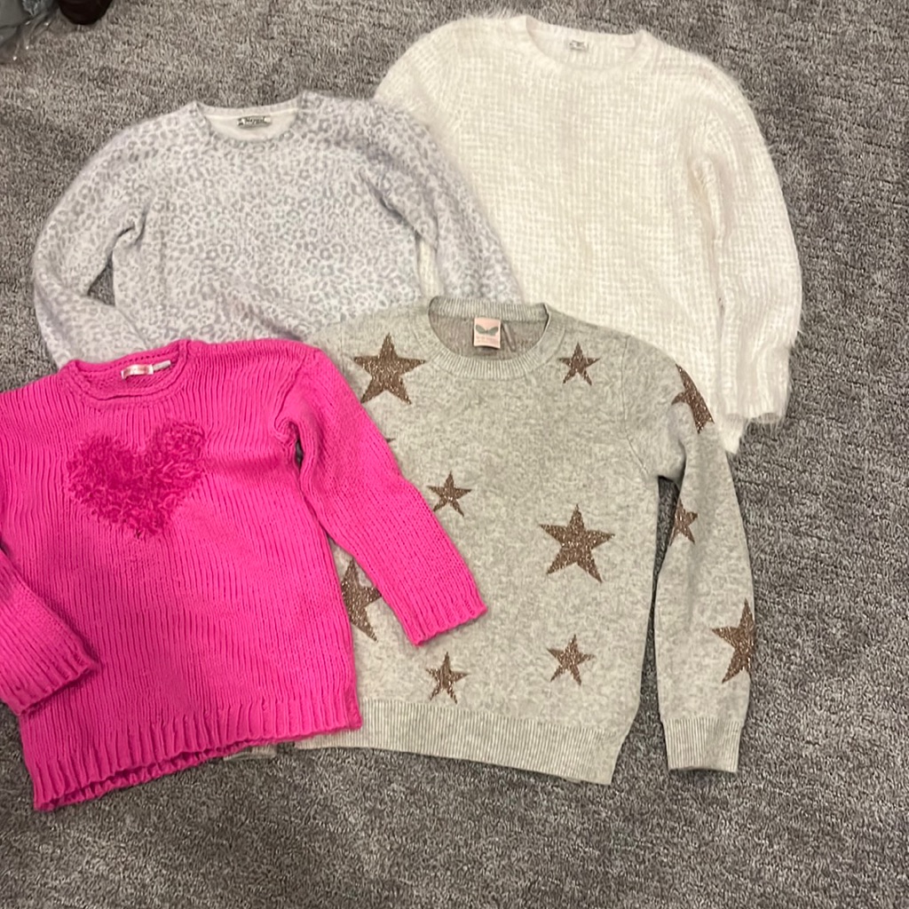 4 Sweaters